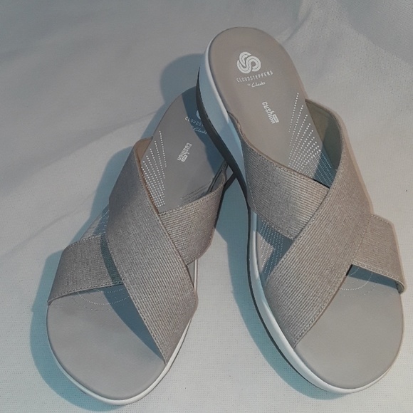 clarks naturalizer shoes